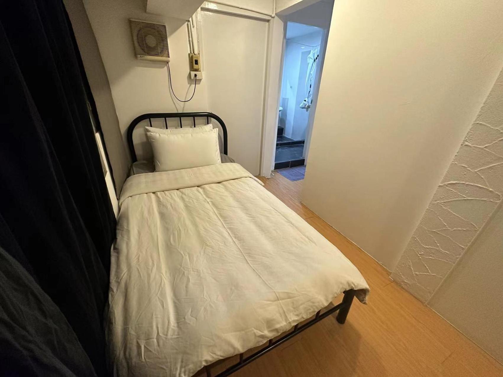 The Cute Silom Hostel Bangkok Bagian luar foto