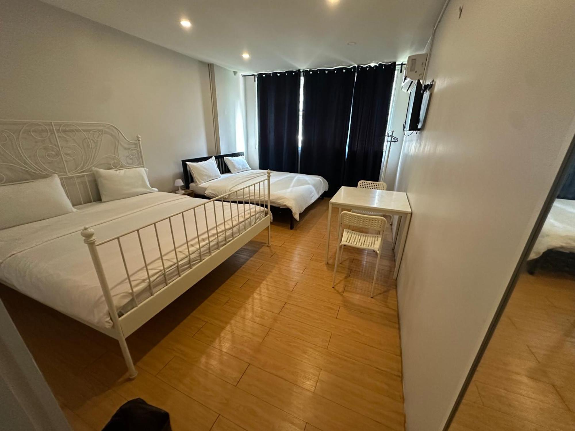 The Cute Silom Hostel Bangkok Bagian luar foto